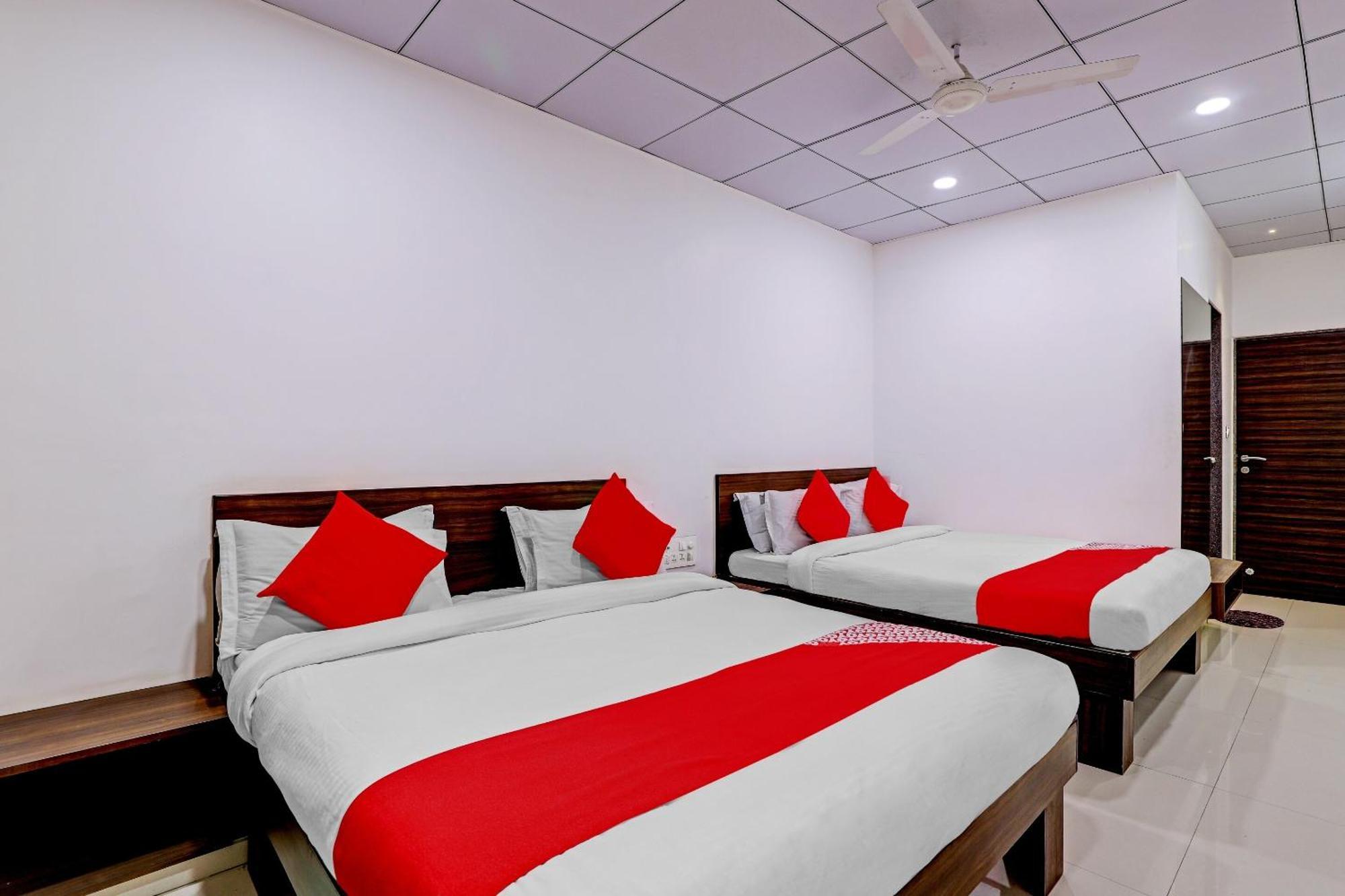 Hotel O Rishta And Jahan Banquet And Rooms Bhatha 외부 사진
